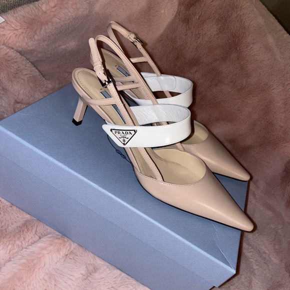 Brand new PRADA leather kitten heel sling back. Size 39(9) - Picture 4 of 5